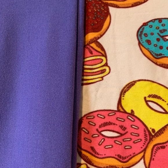 Two Pairs of Lularoe Leggings - Picture 4 of 6